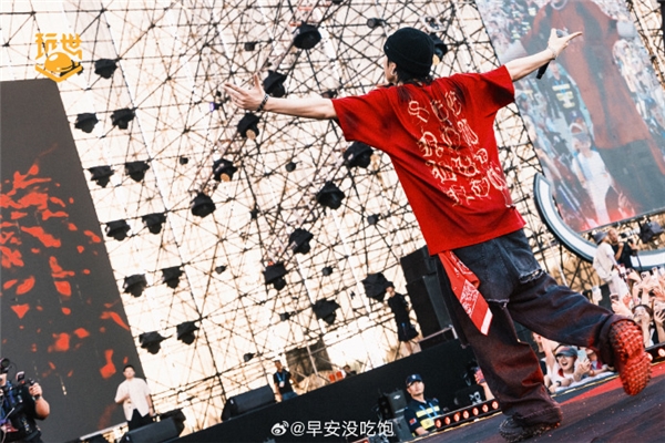 早安《天赐的声音》演唱亚运会推广曲 突破说唱圈层持续上升 